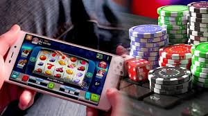 Người dùng Việt Nam chơi slot online trên điện thoại tại sảnh 888vi không cần tải app